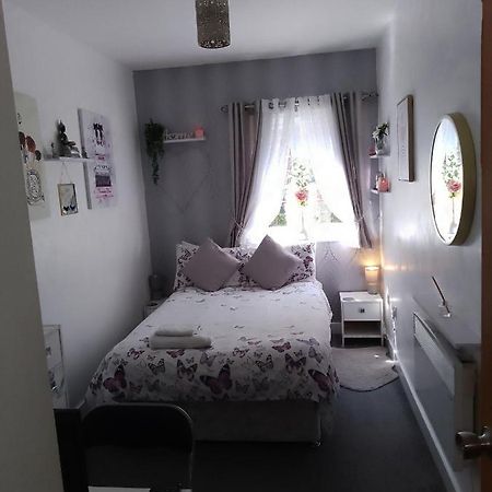 Bed And Breakfast Double Room Chester City Centre, Free Parking Esterno foto