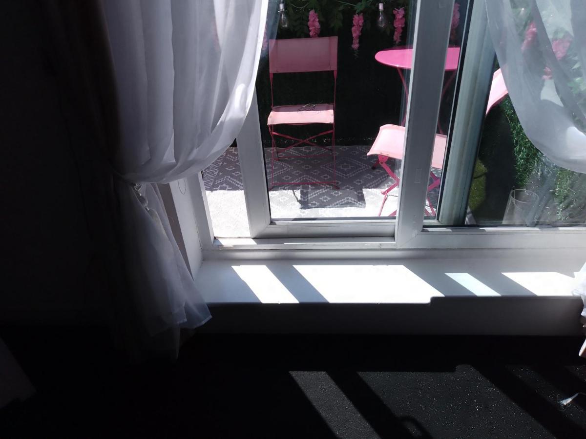 Bed And Breakfast Double Room Chester City Centre, Free Parking Esterno foto