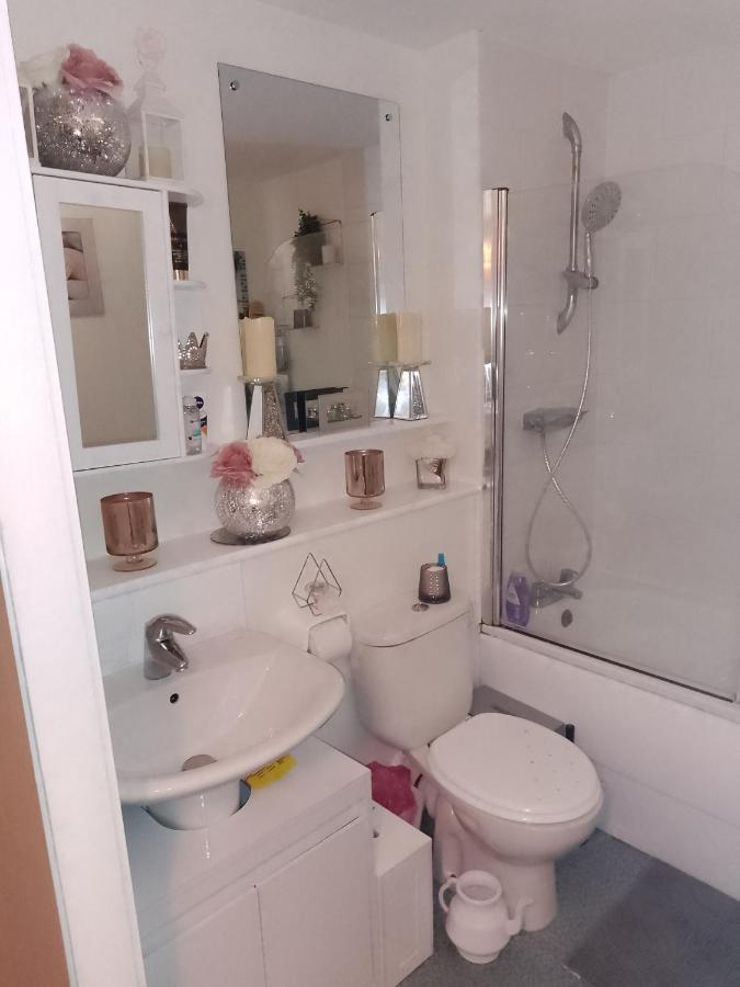 Bed And Breakfast Double Room Chester City Centre, Free Parking Esterno foto